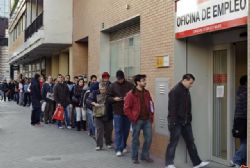 Spain�s January Registered Joblessness Climbs by Most in 3 Years