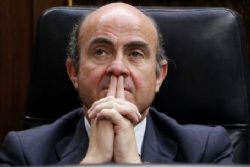 De Guindos to Meet Almunia as Spain Devises New Bank Plan