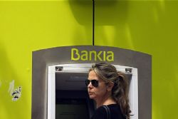 Spain to outline Bankia plan, may announce bailout size