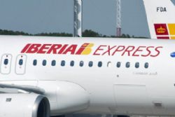 Pilots agree to talk with Iberia about job cuts Pilots agree to talk with Iberia about job cuts