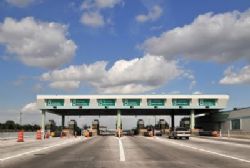 Less vehicles in Spain travel toll roads