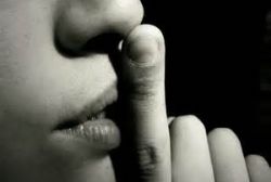 Spanish Journos facing jail over Police leaks Spanish Journos facing jail over Police leaks