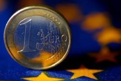 EU Commission begins deficit sanction procedure for Spain EU Commission begins deficit sanction procedure for Spain