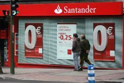 Spain's Banco Santander posts 4 pct full-year profit rise, beats forecasts