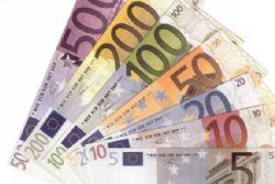 Spain sells 4.8 bln euros of debt at auction