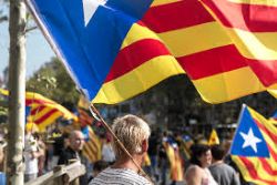 Violence erupts as Catalans vote on split from Spain