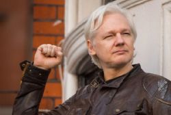 Key Catalan ideologue met with Julian Assange in London 