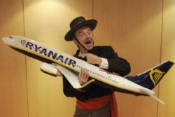 Ryanair pilots suspend Christmas strike threats