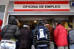 Spain : 3.4 mn unemployed in December, best data in 8 years Spain : 3.4 mn unemployed in December, best data in 8 years