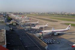 Airport drivers demand AENA suspend automated parking system Airport drivers demand AENA suspend automated parking system