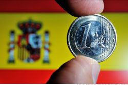 Banks' debt lifeline for Spain starts to fray