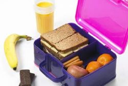 Spain's schools to charge 'packed lunch fee' Spain's schools to charge 'packed lunch fee'