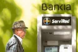 Spain bank rescue fund approves Bankia aid