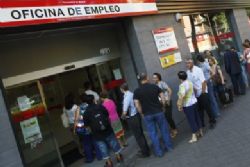 Spain unemployment to hit 26.9% in 2013