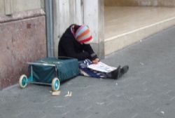 Spain homeless numbers increase 30% on 2011