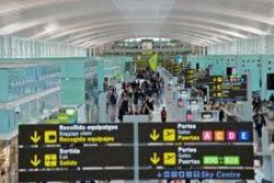 2.5 Million to travel through Spain's Airports this weekend 2.5 Million to travel through Spain's Airports this weekend
