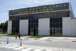 New flights to connect Granada and London New flights to connect Granada and London