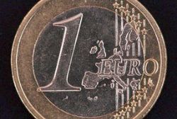 Spain's ECB bank borrowing falls again in May Spain's ECB bank borrowing falls again in May