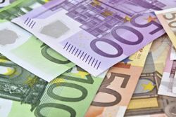 Spain banks' ECB borrowing unchanged in October at EU155 bln Spain banks' ECB borrowing unchanged in October at EU155 bln